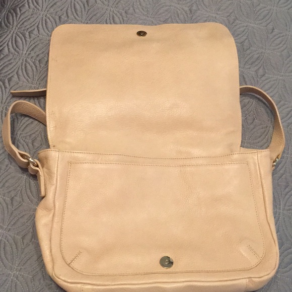 Valentino Red V crossbody bag - Picture 4 of 7